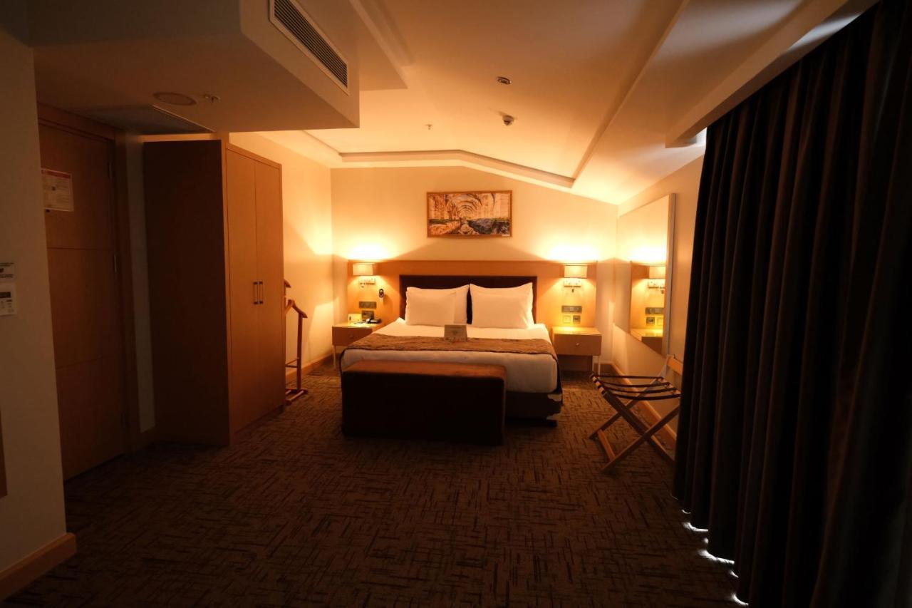 Hotel Boursier 2 & Spa อิสตันบูล ภายนอก รูปภาพ